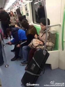 网友爆料麻辣烫视频,颠覆传统口感！  第1张