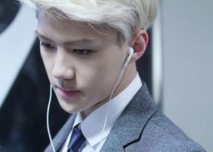 吴世勋爆料女友视频播放,甜蜜瞬间曝光,甜蜜互动引网友热议 第2张 吴世勋爆料女友视频播放,甜蜜瞬间曝光,甜蜜互动引网友热议 第2张